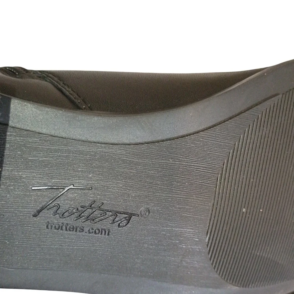 Trotters Black Snakeskin Textured Tall‎ Riding Boots Side Zip Buckle 10.5M